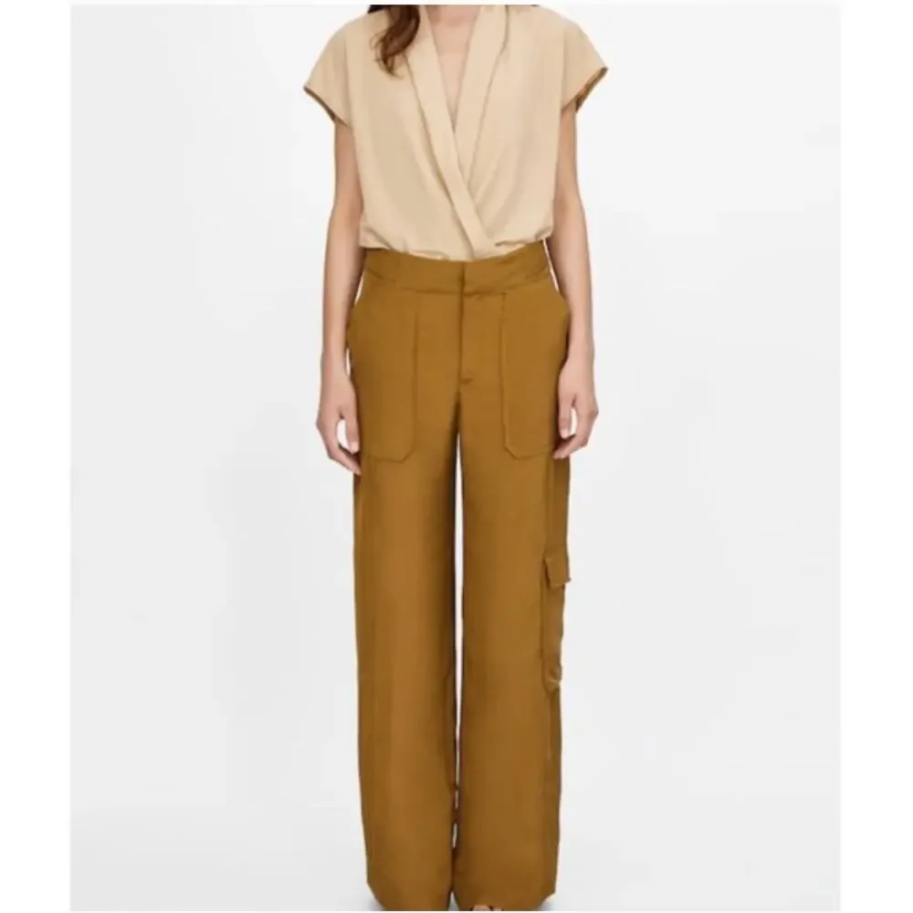 Zara Surplice Plunging Wrap Beige Bodysuit Blouse Size Medium Casual Business - Picture 6 of 15